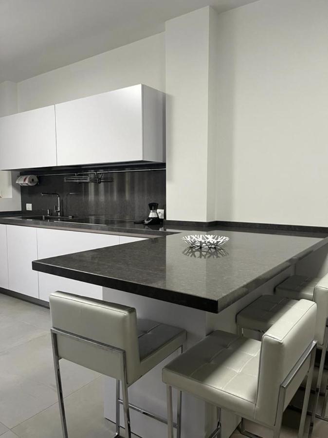 Modern And Spacious Appartement With Beach View. Gallipolli Exteriör bild
